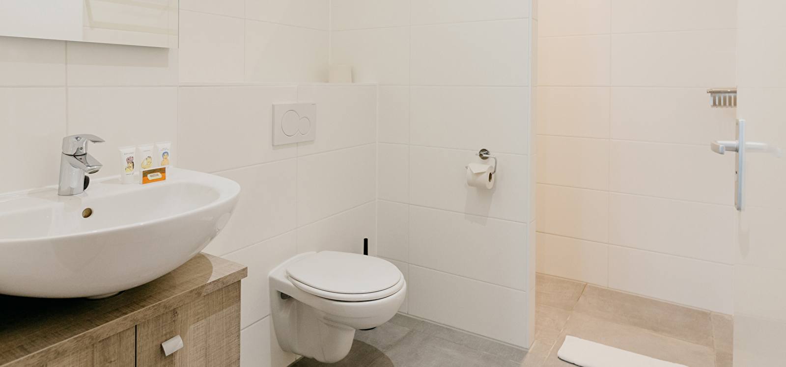 bathroom One bedroom apartment - ID APARTHOTEL