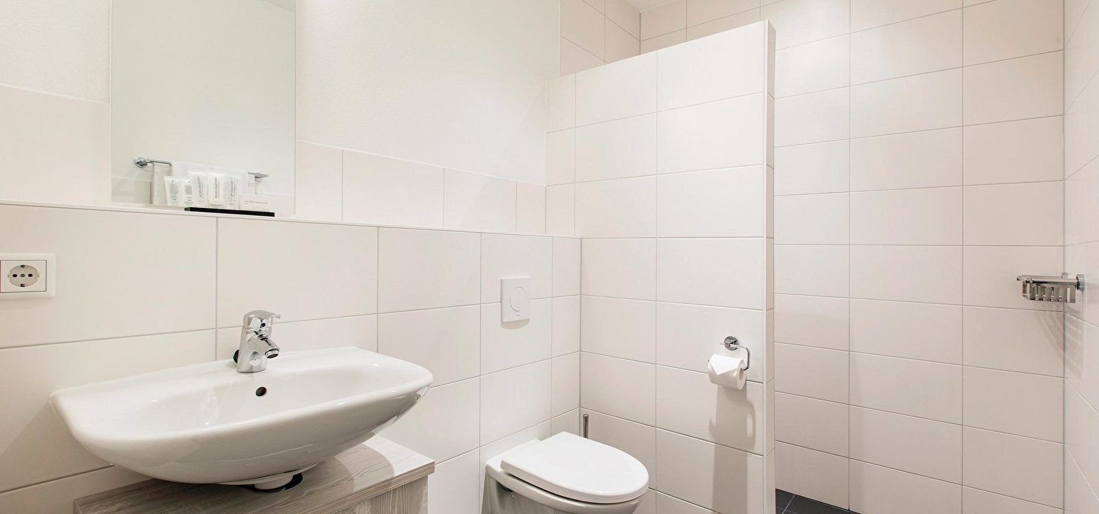 bathroom Studio executive apartment - ID APARTHOTEL